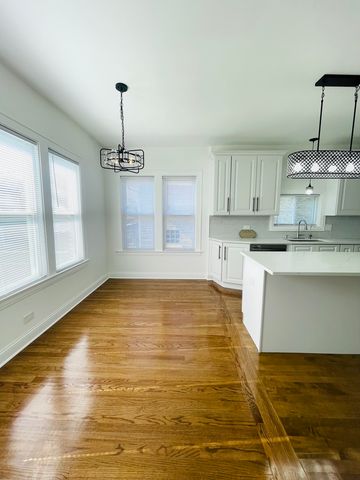 1932 East Avenue, Berwyn, IL 60402