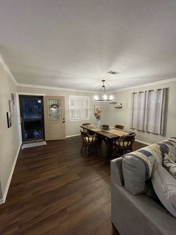 6243 Crest Lane, Oak Grove, TX 75142