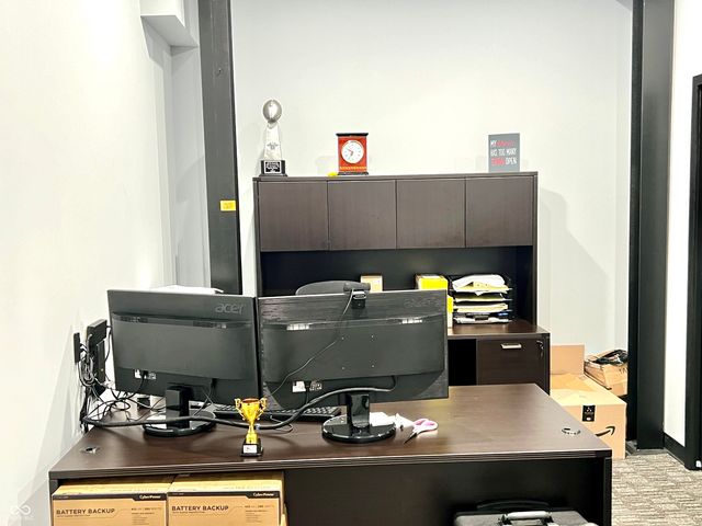 9 American Legion Place, Greenfield, IN 46140