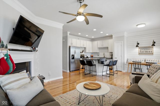 992 Bard Lane, Carmel, IN 46032