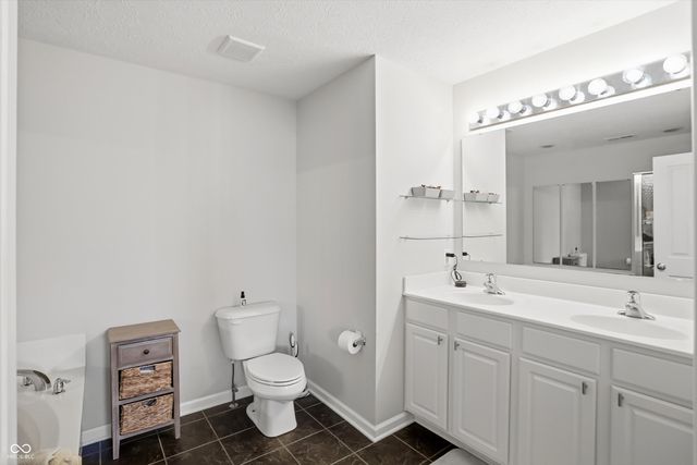 992 Bard Lane, Carmel, IN 46032