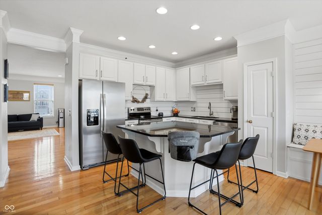 992 Bard Lane, Carmel, IN 46032