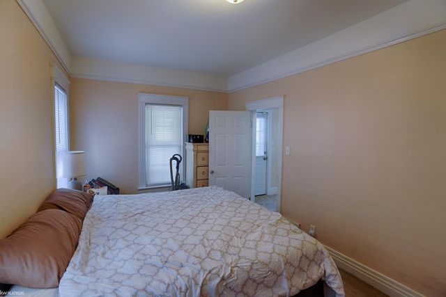 918 Vanderburgh Place, Port Huron, MI 48060