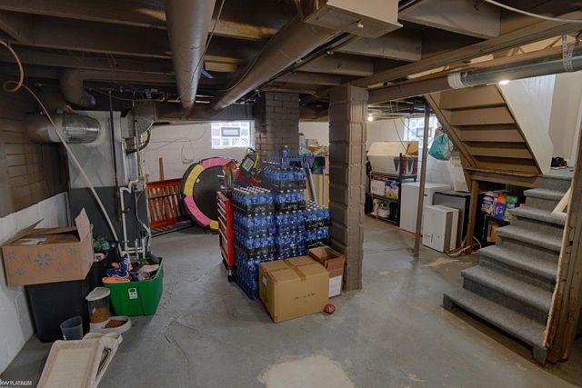 918 Vanderburgh Place, Port Huron, MI 48060