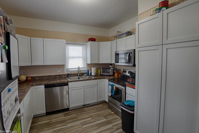 918 Vanderburgh Place, Port Huron, MI 48060