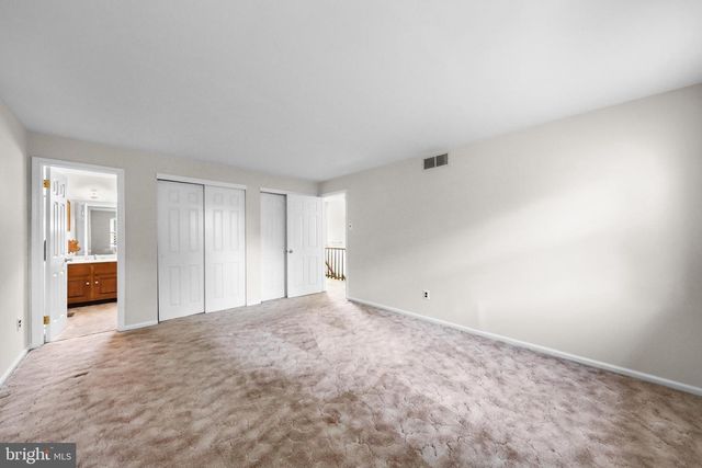 5 WESTWOOD CT, Medford, NJ 08055