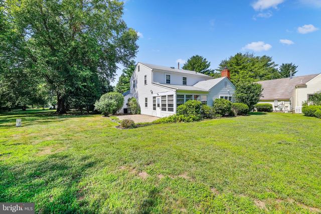 5 WESTWOOD CT, Medford, NJ 08055