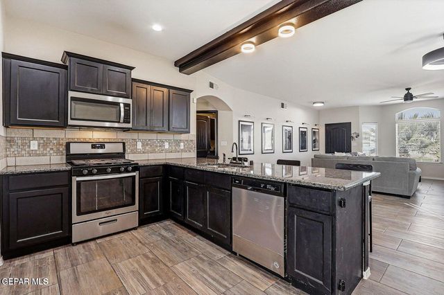 14270 RICHARD WILES, El Paso, TX 79938