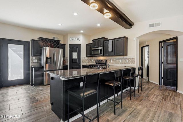14270 RICHARD WILES, El Paso, TX 79938