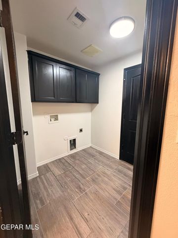 14270 RICHARD WILES, El Paso, TX 79938