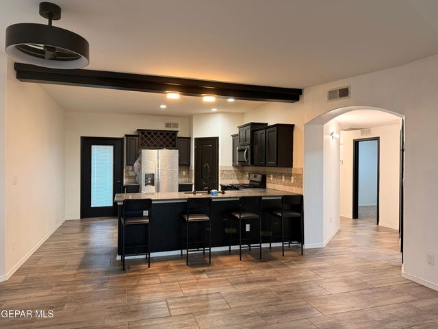 14270 RICHARD WILES, El Paso, TX 79938