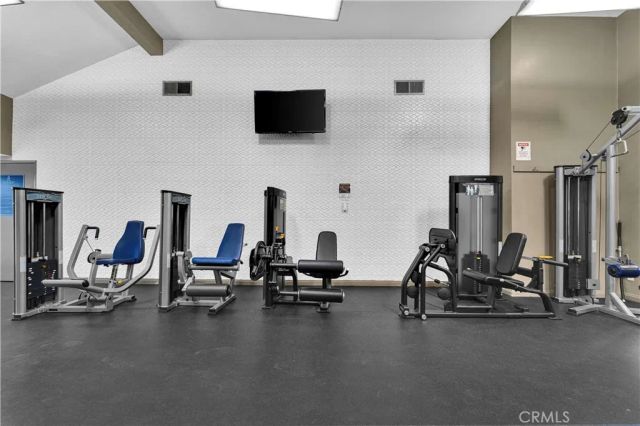 5535 Canoga 332, Woodland Hills, CA 91367