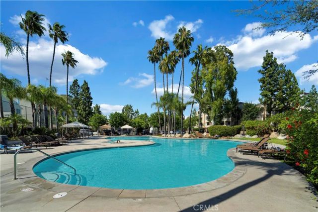 5535 Canoga 332, Woodland Hills, CA 91367