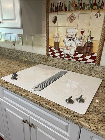 9461 MIAMI CIRCLE, Port Charlotte, FL 33981
