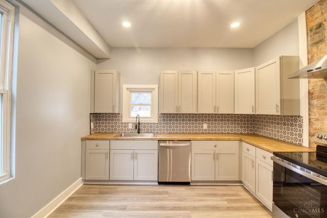 6107 Clephane Avenue, Cincinnati, OH 45227