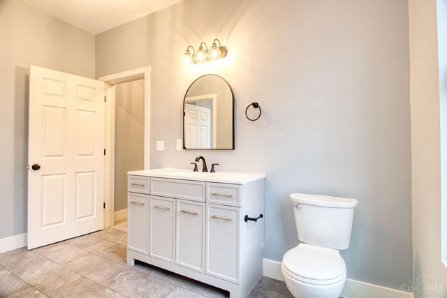6107 Clephane Avenue, Cincinnati, OH 45227