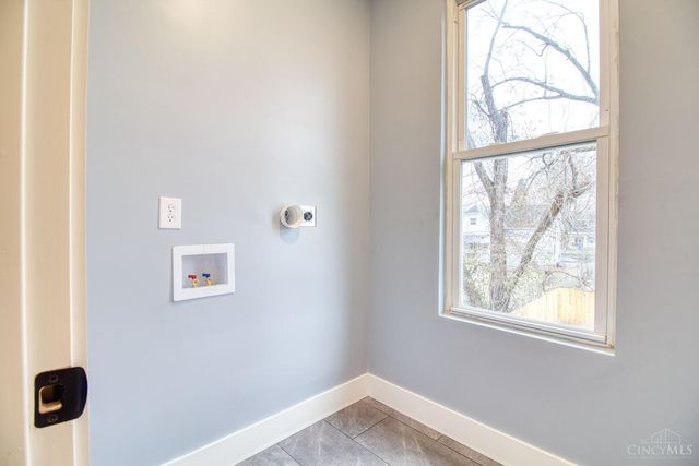6107 Clephane Avenue, Cincinnati, OH 45227