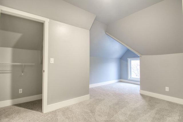 6107 Clephane Avenue, Cincinnati, OH 45227
