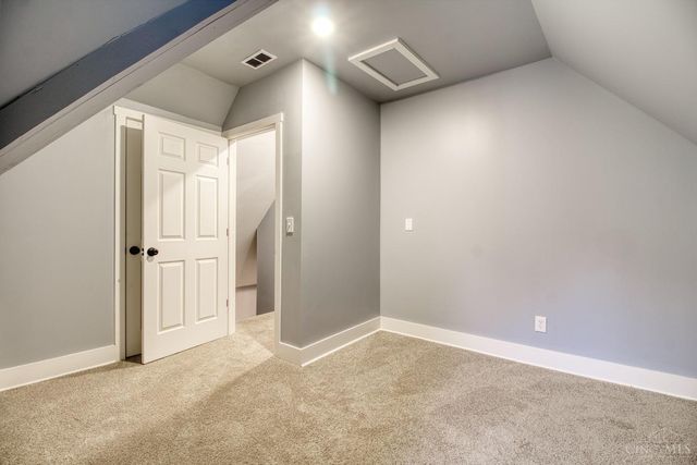 6107 Clephane Avenue, Cincinnati, OH 45227