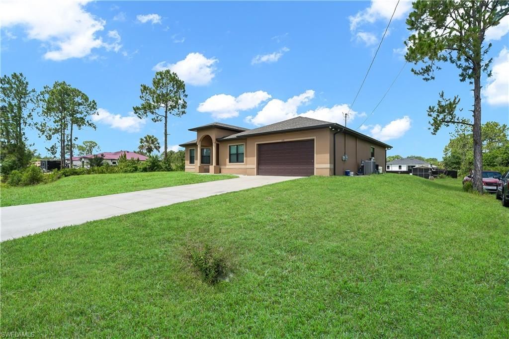 1105 James AVE, LEHIGH ACRES, FL 33936 — photo 3
