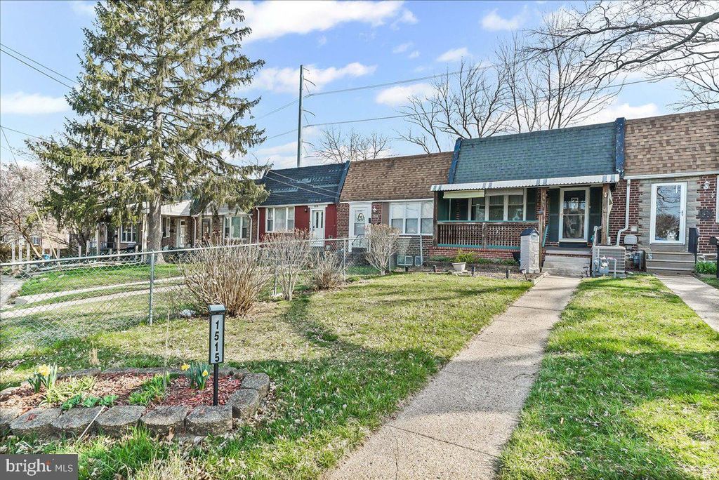 1515 YATES AVE, Marcus Hook, PA 19061