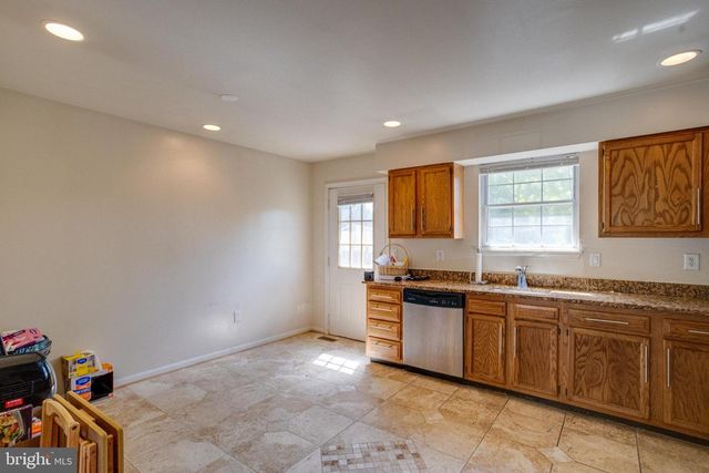 806 BALBOA AVE, Capitol Heights, MD 20743