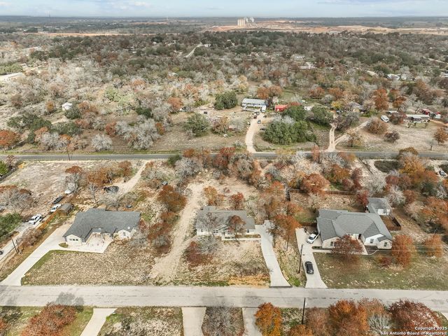 195 Log Cabin, Poteet, TX 78065