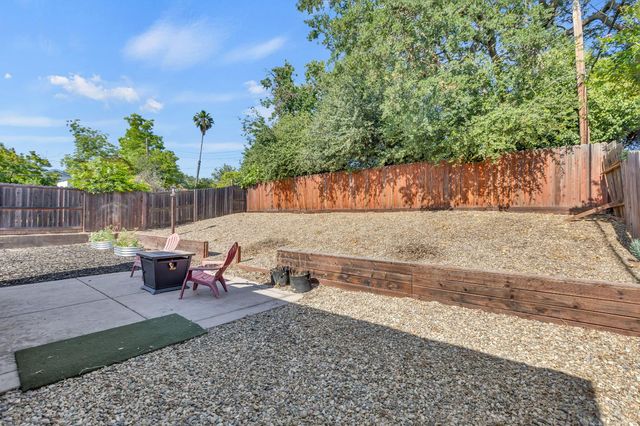 5736 Ensign St, Fair Oaks, CA 95628