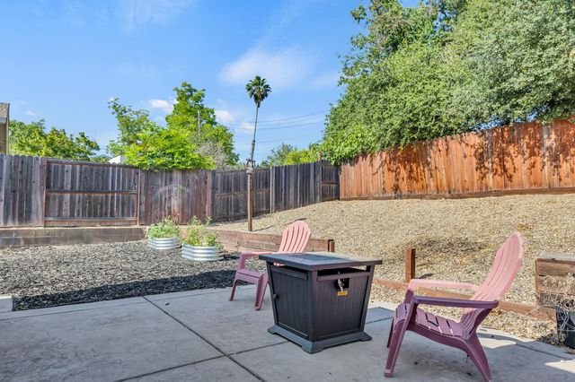 5736 Ensign St, Fair Oaks, CA 95628
