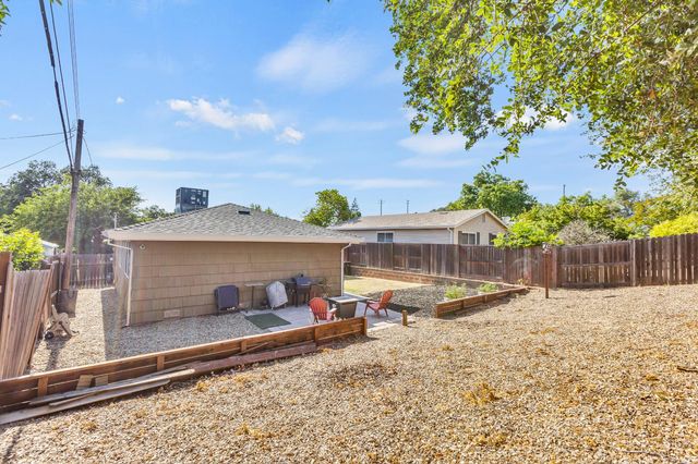 5736 Ensign St, Fair Oaks, CA 95628