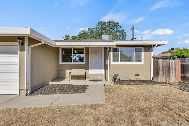 5736 Ensign St, Fair Oaks, CA 95628