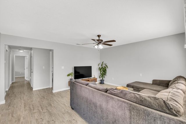 5736 Ensign St, Fair Oaks, CA 95628