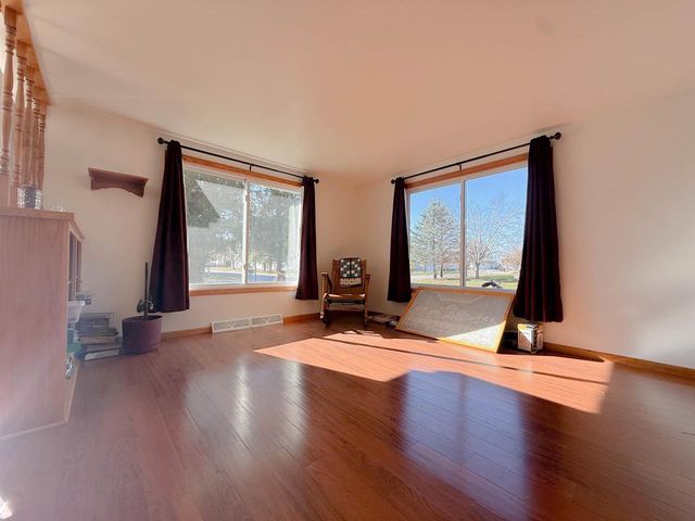 218 W Division Street, Mazomanie, WI 53560