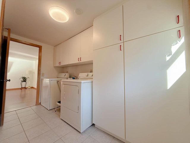 218 W Division Street, Mazomanie, WI 53560