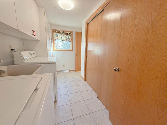 218 W Division Street, Mazomanie, WI 53560