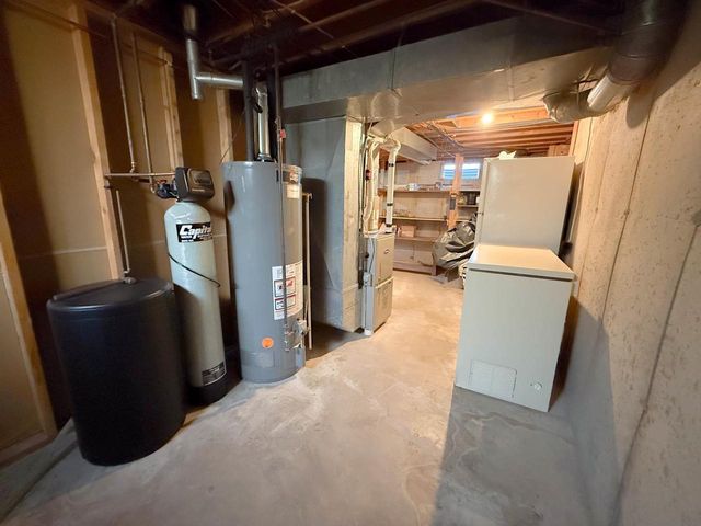 218 W Division Street, Mazomanie, WI 53560