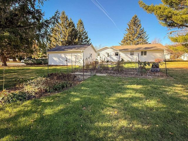 218 W Division Street, Mazomanie, WI 53560