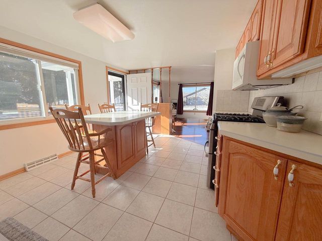 218 W Division Street, Mazomanie, WI 53560