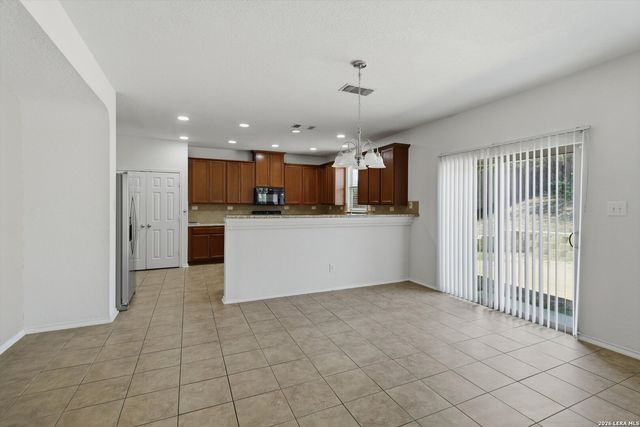 7121 Avery, Live Oak, TX 78233