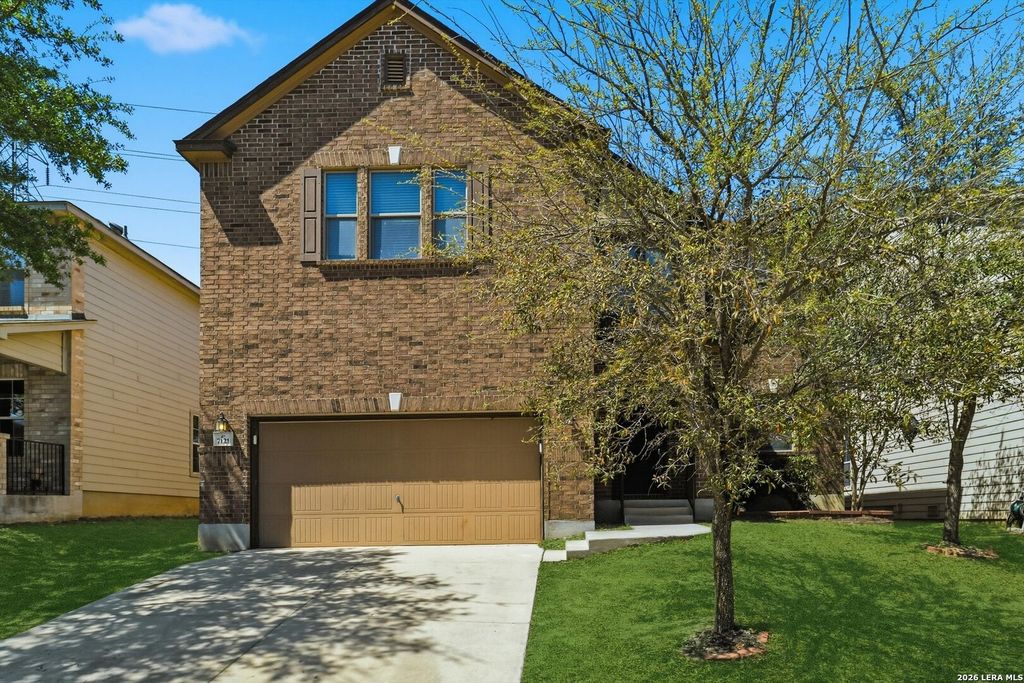 7121 Avery, Live Oak, TX 78233