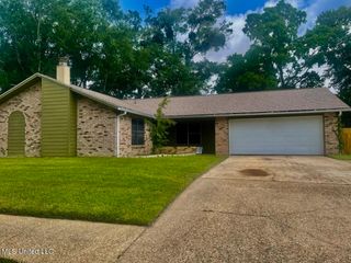 2909 Pimlico Drive Drive, Ocean Springs, MS 39564