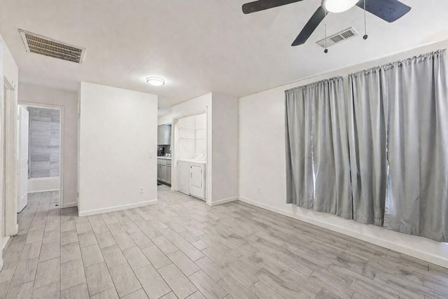 200 Monterrey ST A & B, Elgin, TX 78621
