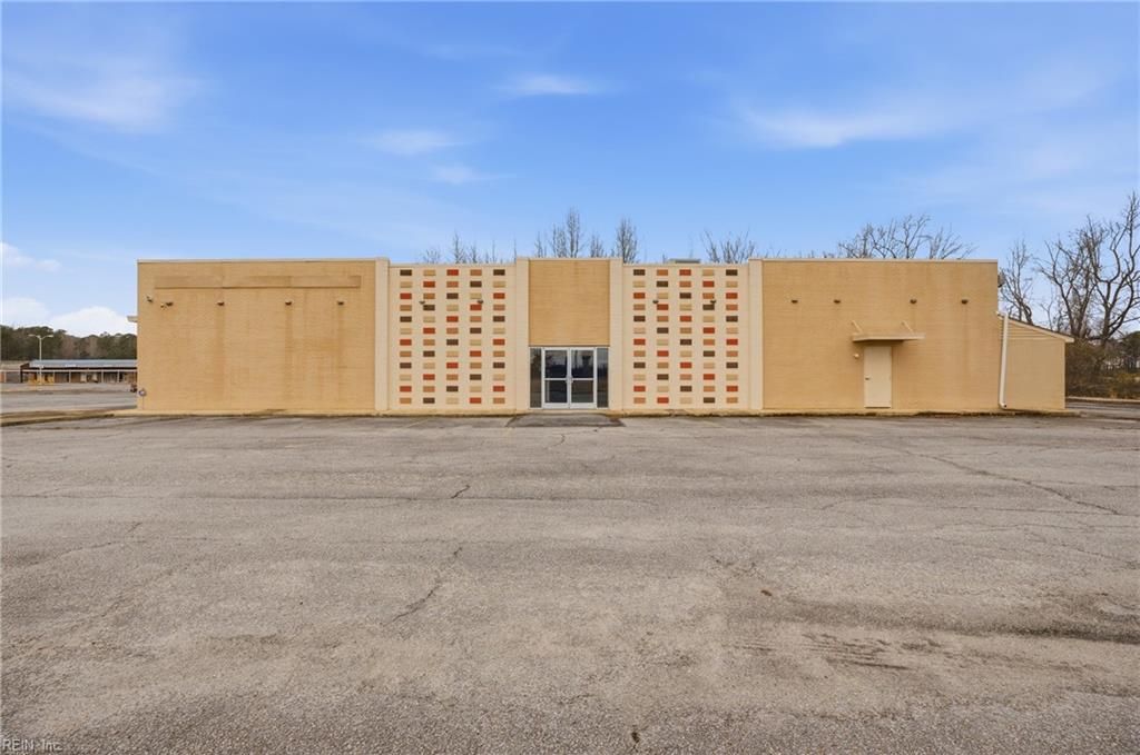 1367 Carrsville HWY, Franklin, VA 23851