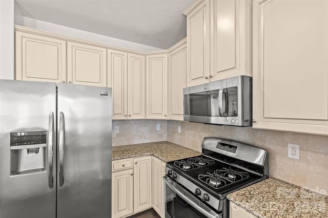 2435 Alyssa Lane, Charlotte, NC 28208