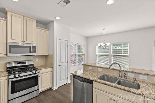2435 Alyssa Lane, Charlotte, NC 28208