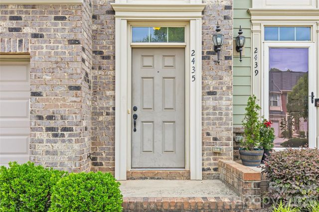 2435 Alyssa Lane, Charlotte, NC 28208