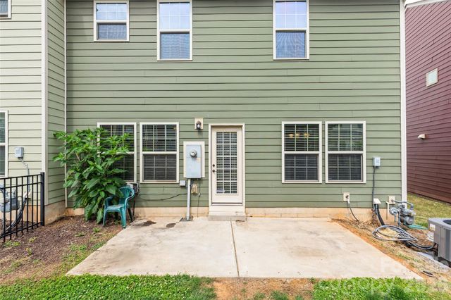 2435 Alyssa Lane, Charlotte, NC 28208