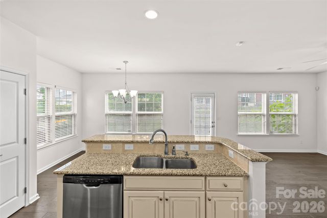 2435 Alyssa Lane, Charlotte, NC 28208