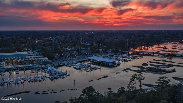 6338 Oleander Drive Apt 15, Wilmington, NC 28403