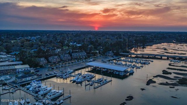 6338 Oleander Drive Apt 15, Wilmington, NC 28403